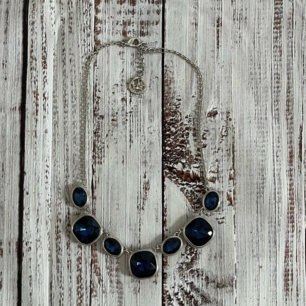 Blue gem necklace
